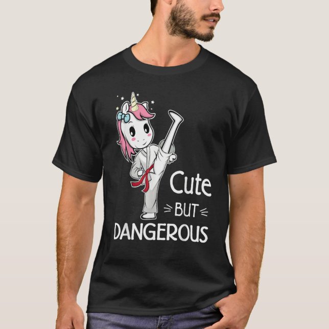 Cute but Dangerous Brazilian Jiu Jitsu Red Belt Un T Shirt (Framsida)