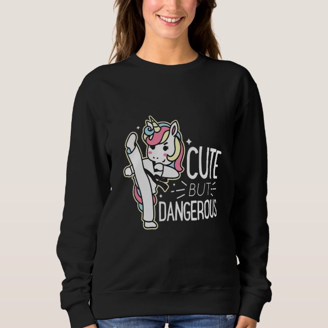 Cute But Dangerouss Karate Taekwondo Funny For Men T Shirt (Framsida)