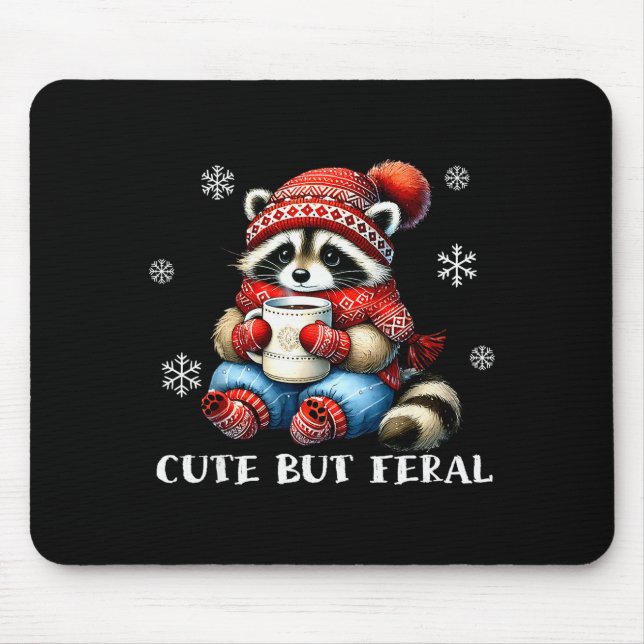 Cute But Feral Raccoon Drink Hot Cocoa Christmas W Musmatta (Framsidan)
