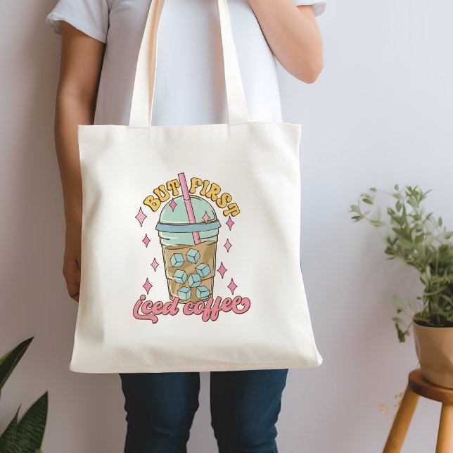 Cute but first Iced Coffte Tote Bag Tygkasse (Skapare uppladdad)