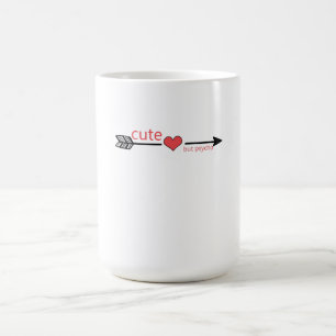 Cute but Psycho Black Arrow Red Heart Magisk Mugg