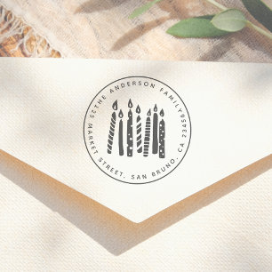 Cute Candles Round Family Namn & Returadress Stämpel