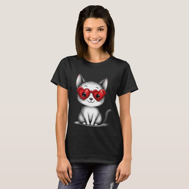 Cute Cat Heart Glasses Graphic T-Shirt (Hel framsida)