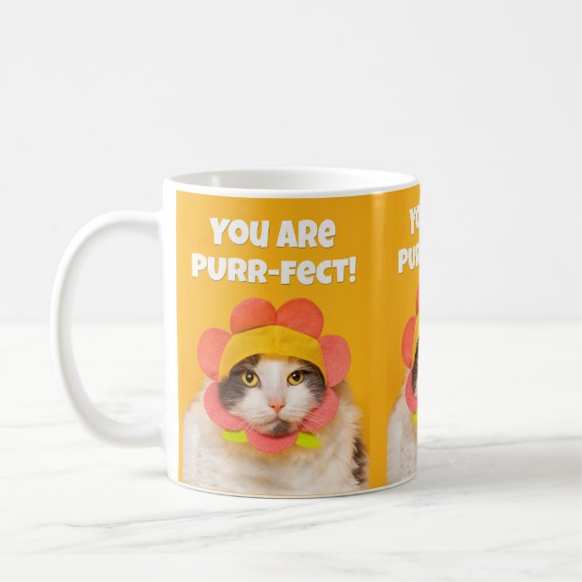 Cute Cat i Flower Hat Humor Kaffemugg (Vänster)