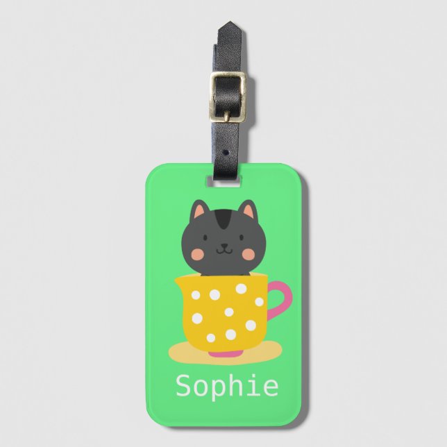 Cute cat in tekopp tecknad on mynt bagagebricka (Framsida vertikal)