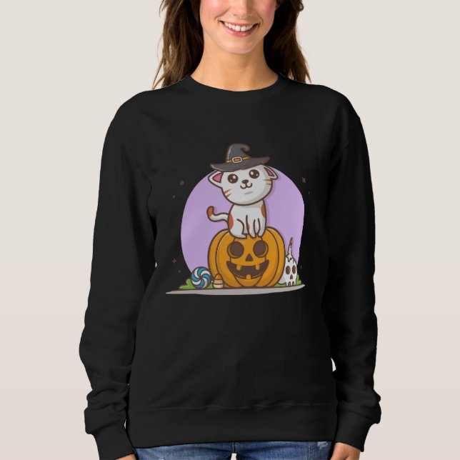 Cute Cat in Witches Hat on Pumpkin with Candy  Hal T Shirt (Framsida)