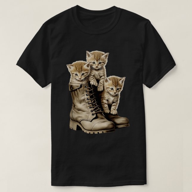 Cute Cat Kittens and Combat Boots Cats Älskare T Shirt (Design framsida)