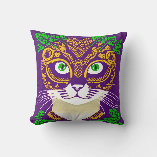 Cute Cat Wearing a Mardi Gras Mask Kudde (Framsida)