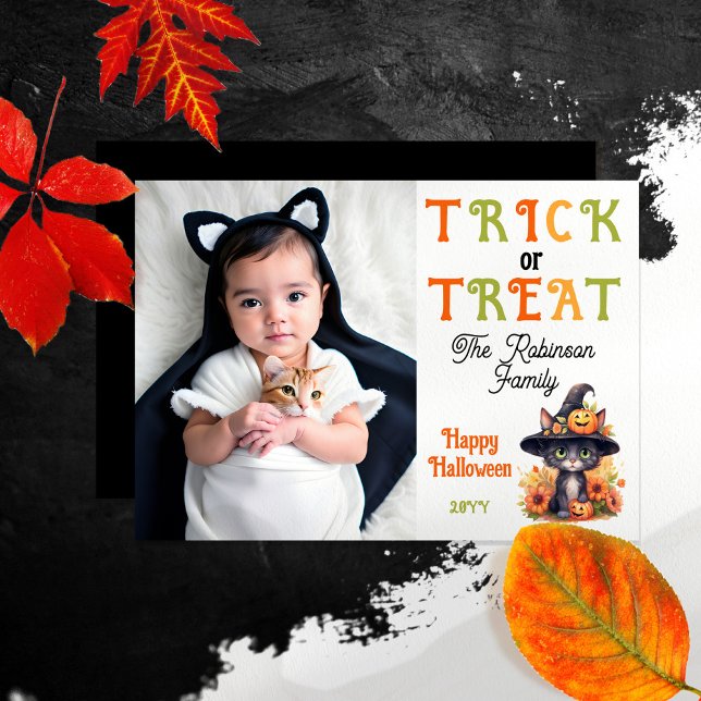 Cute Cat Witch Hat Photo Bus eller godis Halloween Julkort (Cute Halloween Family Photo Greeting Card "Trick or Treat" Black Cat in a Witches Hat )