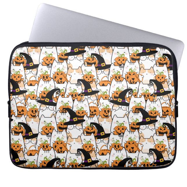 Cute Cat Witch Holding Bumkin Halloween Laptop Fodral (Framsidan)
