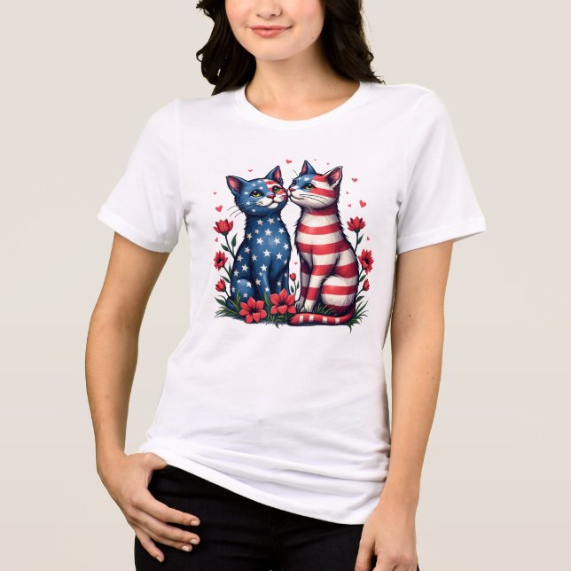 Cute Cats American Flagga and Flowers Patriotic T Shirt (Framsida)