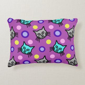 Cute Cats Mönster i Violet Accent Pillow Prydnadskudde