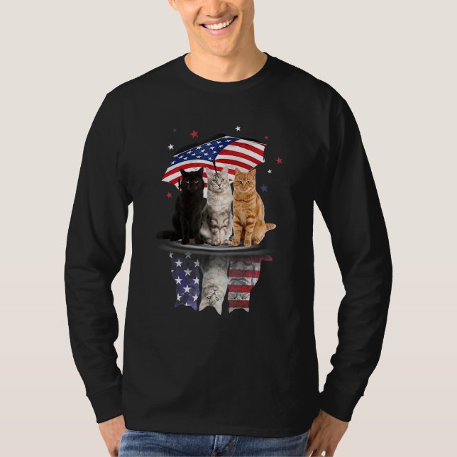 Cute Cats under amerikansk paraply on Rainy Indepe T Shirt (Framsida)