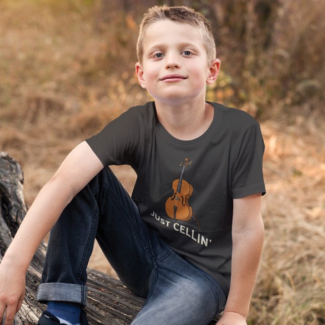 Cute Cellist Birthday Gag Gift for Boys T-Shirt (Skapare uppladdad)