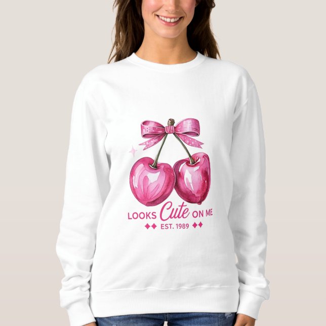 Cute Cherry Bow Sweatshirt – Looks Cute On Me T Shirt (Framsida)
