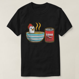 Cute Chicken i Soppa Bowl med Soda Kan spela T Shirt