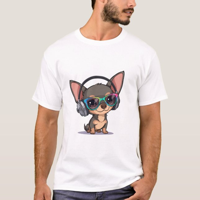 Cute Chihuahua With Headphone & Sunglasses T Shirt (Framsida)