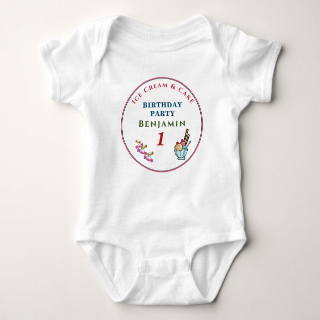 Cute Child Baby 1st Birthday Party Personalize T Shirt (Framsida)