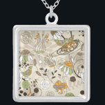 Cute Children Stil Flowers & Birds Silverpläterat Halsband<br><div class="desc">Tjusta jordtoner är naturen teckning av blommor med fåglar och fågelbo. Cute,  men elegant,  och dras i barnlik stil. Finns på andra produkter. Se fler av mina halsband.</div>