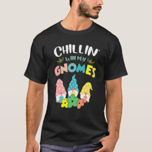 Cute Chillinu2019 med min Gnomes Squad Lycklig-ost T Shirt