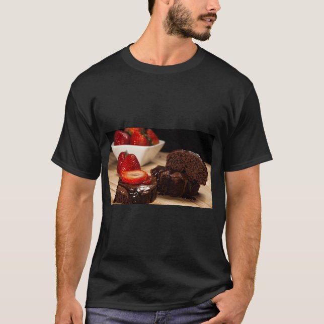 Cute Chocolate Cake Lover Tee (Framsida)