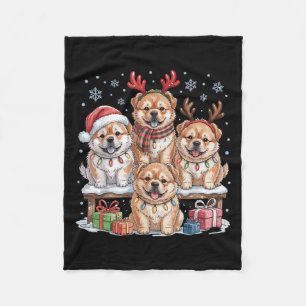 Cute Chow Chow Hundälskare Puppies vid jul Fleecefilt