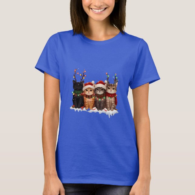 Cute Christmas Cats Illustration – Festive Kittens T Shirt (Framsida)