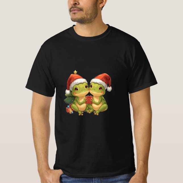 Cute Christmas Frogs Holding Gifts  Adorable Holid T Shirt (Framsida)