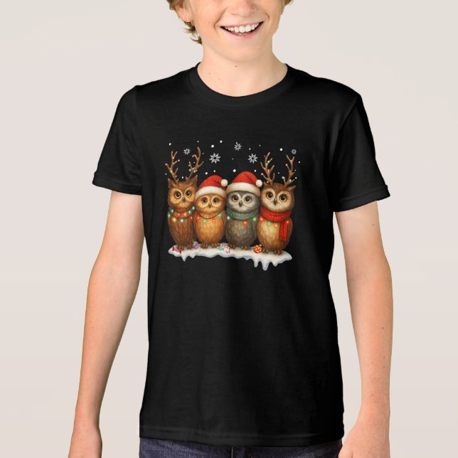 Cute Christmas Owls with Santa Hats & Reindeer  T Shirt (Framsida)
