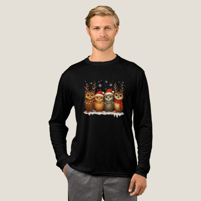 Cute Christmas Owls with Santa Hats & Reindeer  T Shirt (Hel framsida)