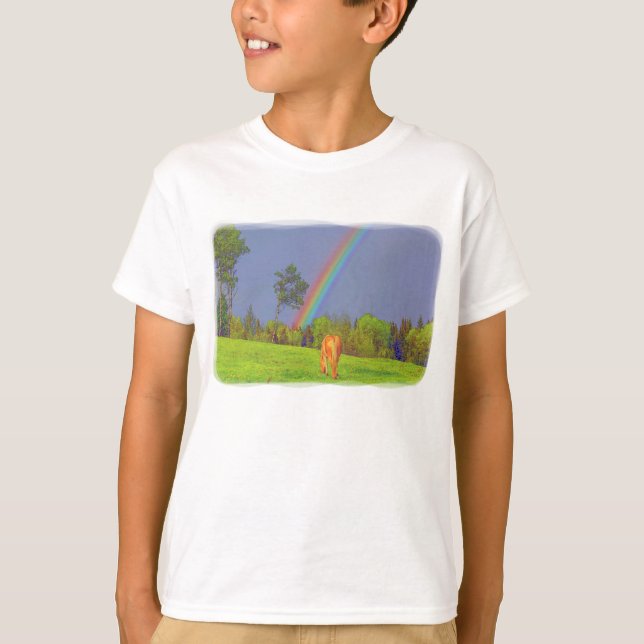 Cute Colorful Horse and Rainbow Design T Shirt (Framsida)