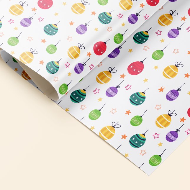 Cute Colorful Julgran Ornaments Mönster Presentpapper (Cute Colorful Christmas Tree Ornaments Pattern Wrapping Paper)