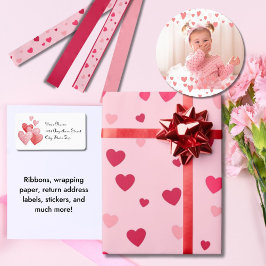 Cute Colorful Rosa och Red Hearts Presentpapper
