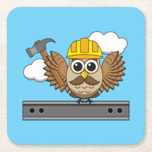 Cute Construction Worker Uggla med hård Tecknad Underlägg Papper Kvadrat