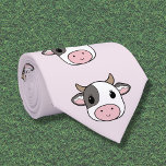 Cute Cow Neck Tie Slips<br><div class="desc">En humoristisk slips med en söt tecknad stil ko ansikte på rosa. Om du är tittar för en gåva till din bäste man i livet, så kan det vara perfekt och så roligt!</div>