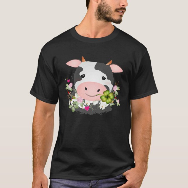 Cute cow with c leaf for farm fans  1 t shirt (Framsida)