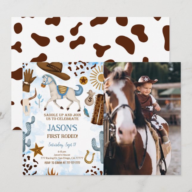 Cute Cowboys födelsedagsfotoinbjudan Inbjudningar (Fram/baksida)