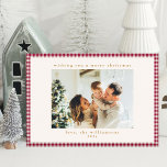 Cute Cranberry Red Pput Two Photo Jul Julkort<br><div class="desc">Skicka festlig ost med vårt Cute Cranberry Red Gingham Play Anpassningsbar Two Photo jul-Helgdag Card! Det här kortet har en klassisk plats i mönster och plats för två av dina favoritfoton och ger en mysigt personlig till dina semesterhälsningar. Perfekt för att dela din helgdag och dina minnen med vänner och...</div>