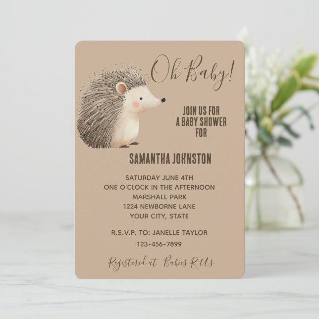 Cute Cream Brown Hedgehog Inbjudningar (Stående Fram)