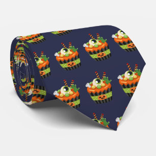 Cute & Creepy Halloween Cupcoa med en Big Eyeball Slips