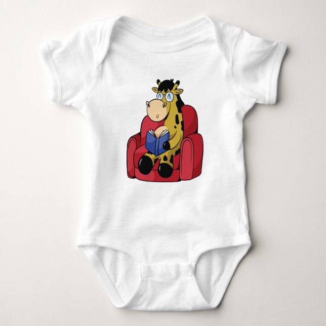 Cute Cultured Giraffe T Shirt (Framsida)
