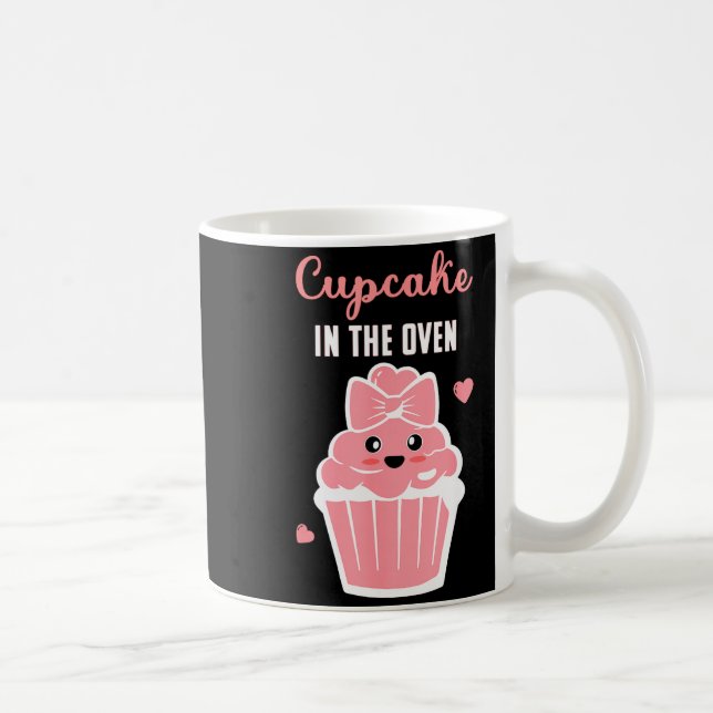 Cute Cupcake In The Oven Gender Reveal Baby Girl  Kaffemugg (Höger)