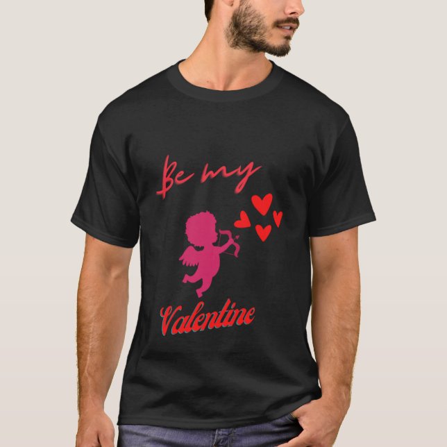 Cute Cupid Aesthetic be my Valentine Red Hearearea T Shirt (Framsida)