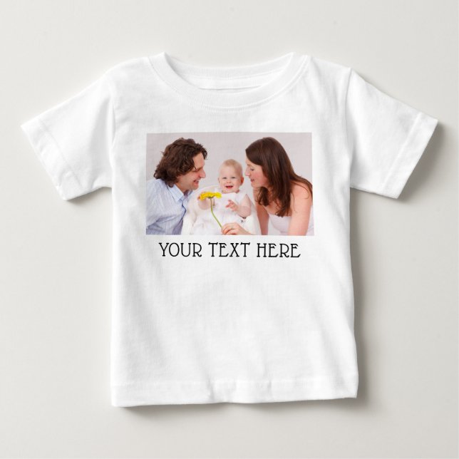 Cute Custom Photo & Name Text White T Shirt (Framsida)