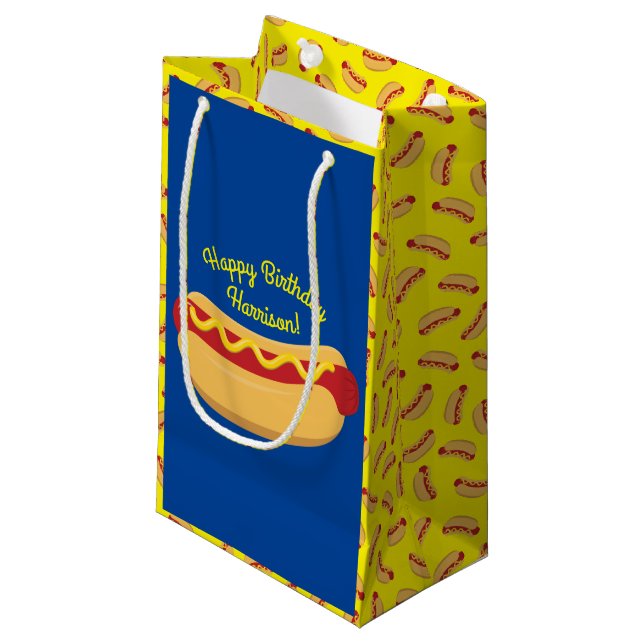 Cute Cute Hund i hett utfällning av utmatningskyla (Framsidan Vinklad)