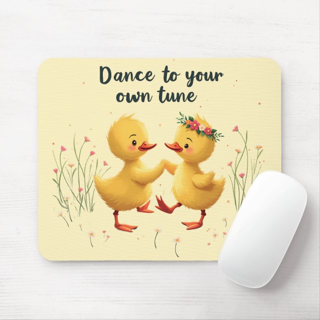 Cute Dancing Ducklings med Blommigt Vår Vibes Musmatta (Med mus)