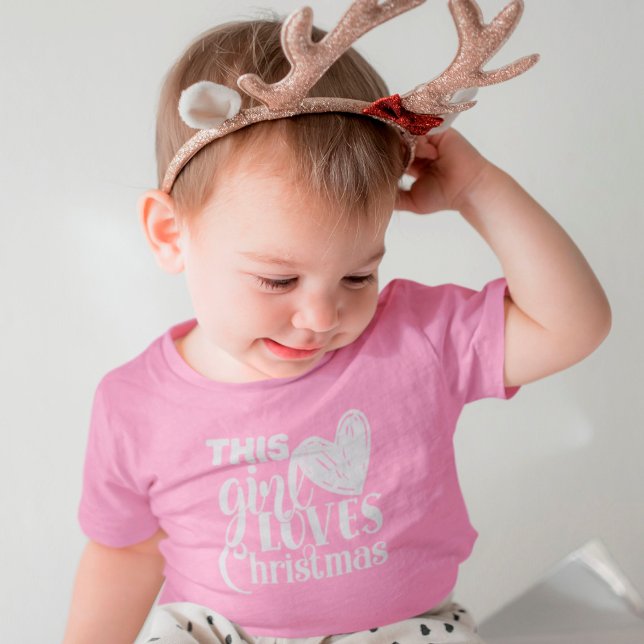 Cute Denna lilla Kärlek jultypografi T Shirt (Skapare uppladdad)