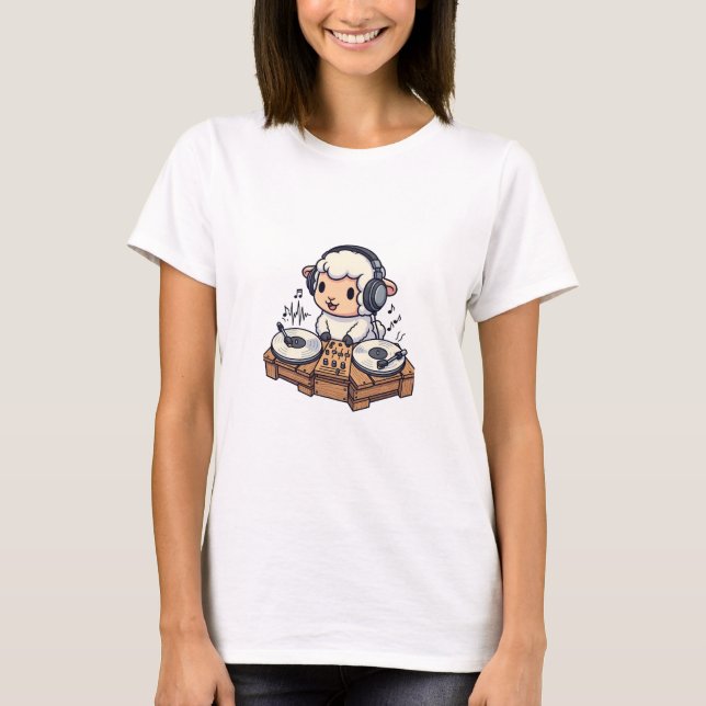 Cute DJ Sheep Wearing Headphones Mixing on Rustic T Shirt (Framsida)