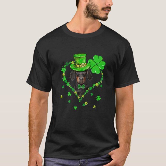 Cute Doberman Saint patrick's day Hundar Pappa Mam T Shirt (Framsida)