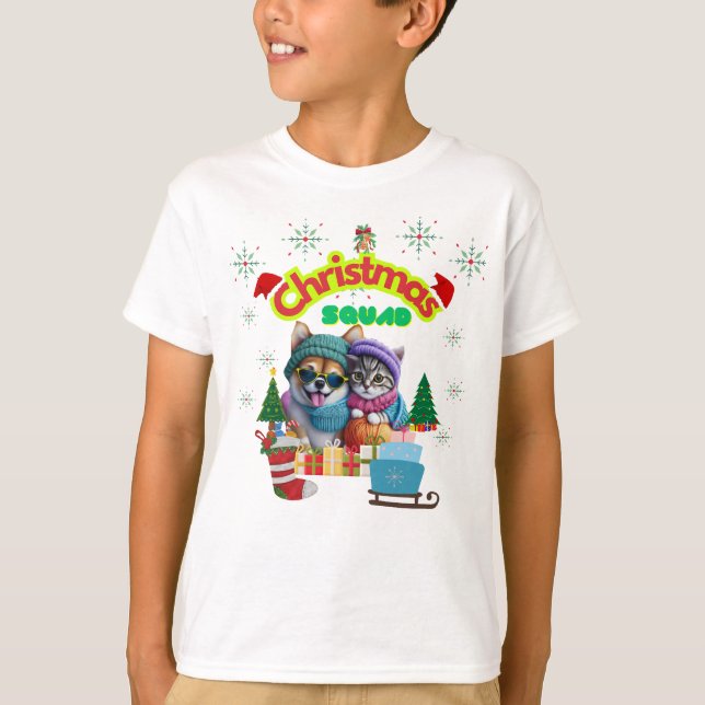 Cute dog and cat Christmas squad design  T Shirt (Framsida)